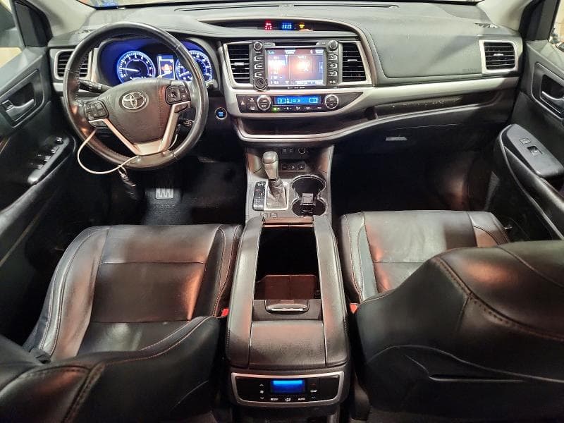 2018 TOYOTA HIGHLANDER XLE 8
