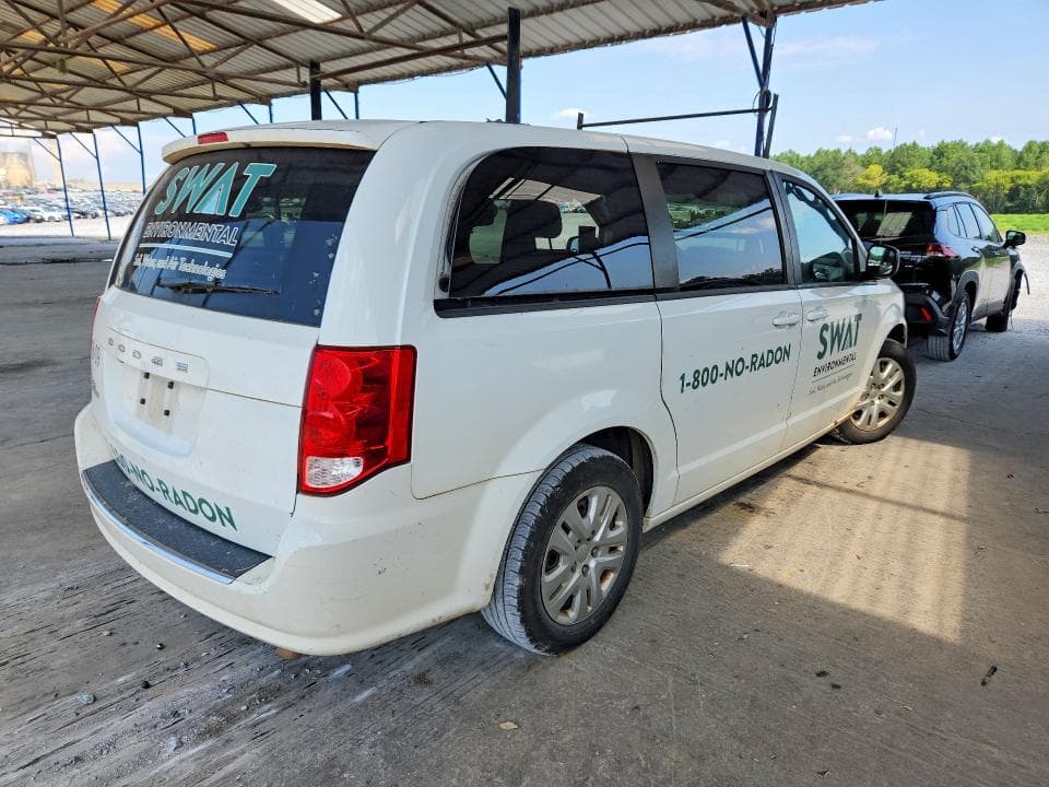 2018 DODGE GRAND CARAVAN SE 3