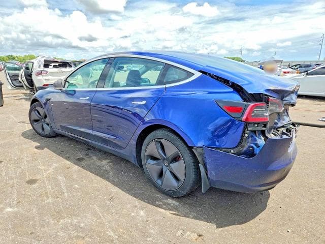 2018 TESLA MODEL 3 2