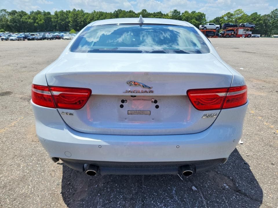 2017 JAGUAR XE FIRST EDITION 6