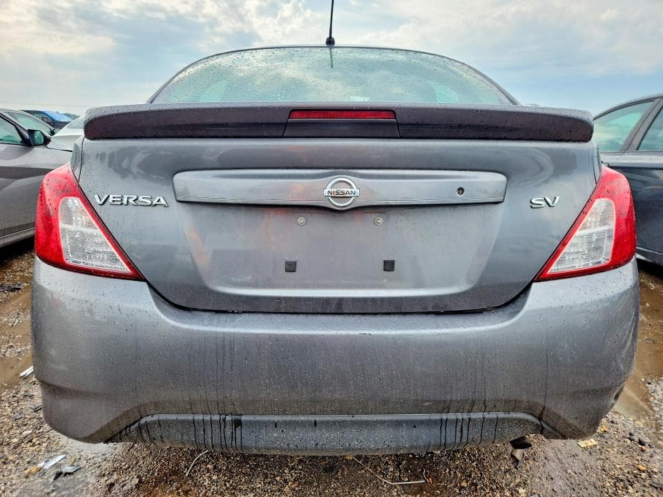 2018 NISSAN VERSA SV 6