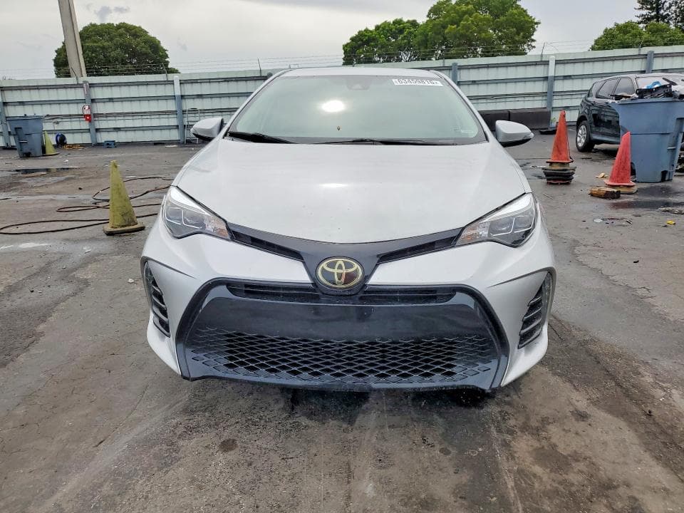2017 TOYOTA COROLLA SE 5