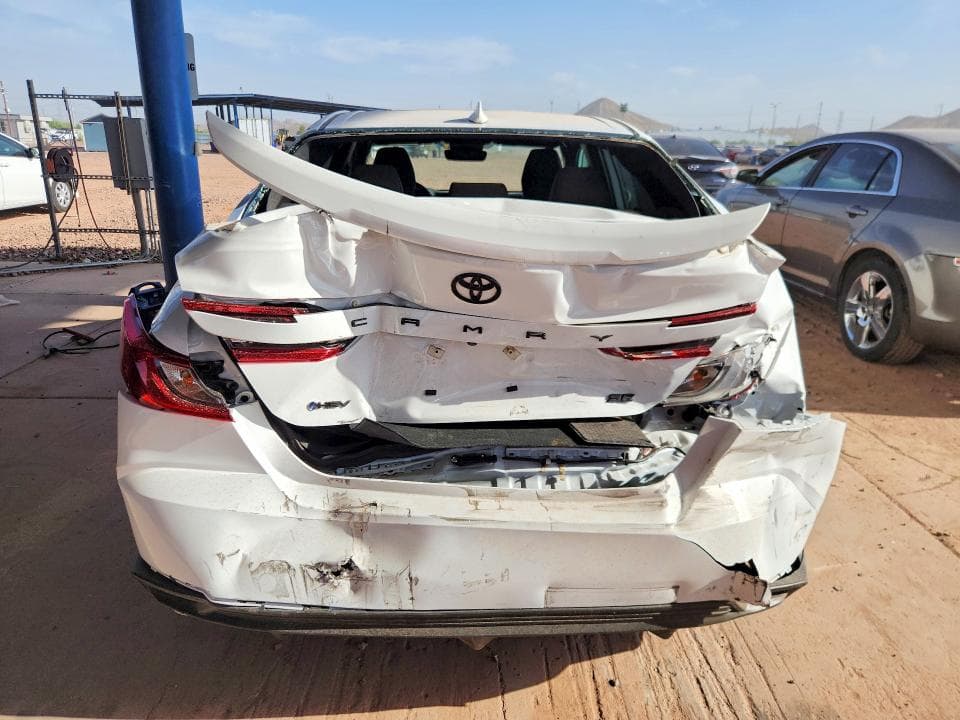 2026 TOYOTA CAMRY SE 6