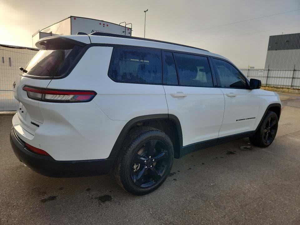 2024 JEEP GRAND CHEROKEE L LIMITED 3