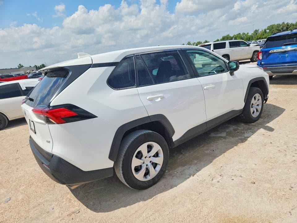2025 TOYOTA RAV4 LE 3