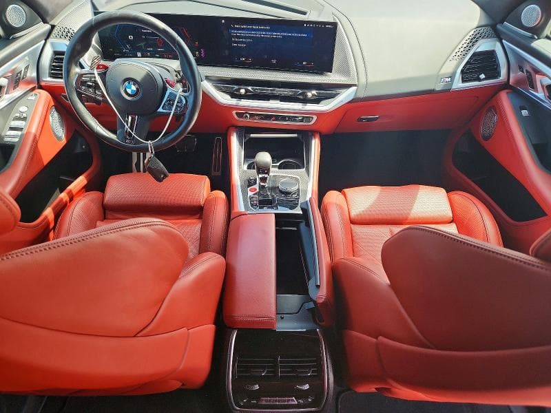 2023 BMW XM 8