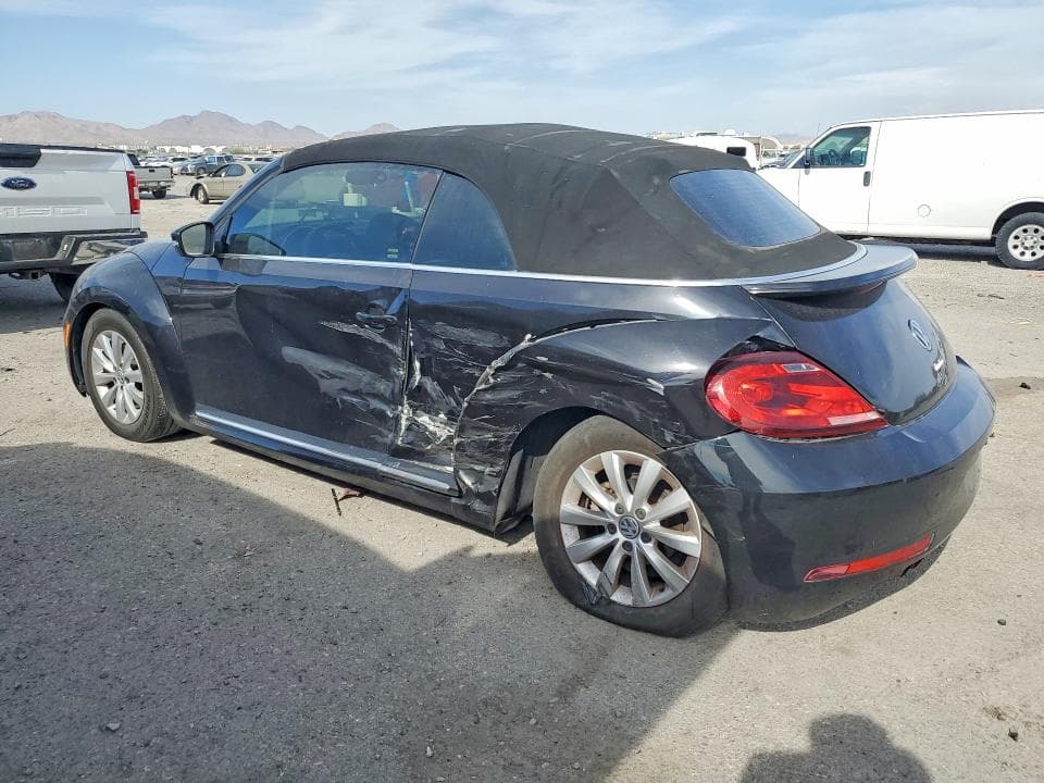 2018 VOLKSWAGEN BEETLE S 2