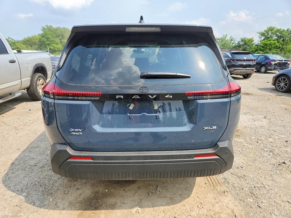 2026 TOYOTA RAV4 XLE PREMIUM 6