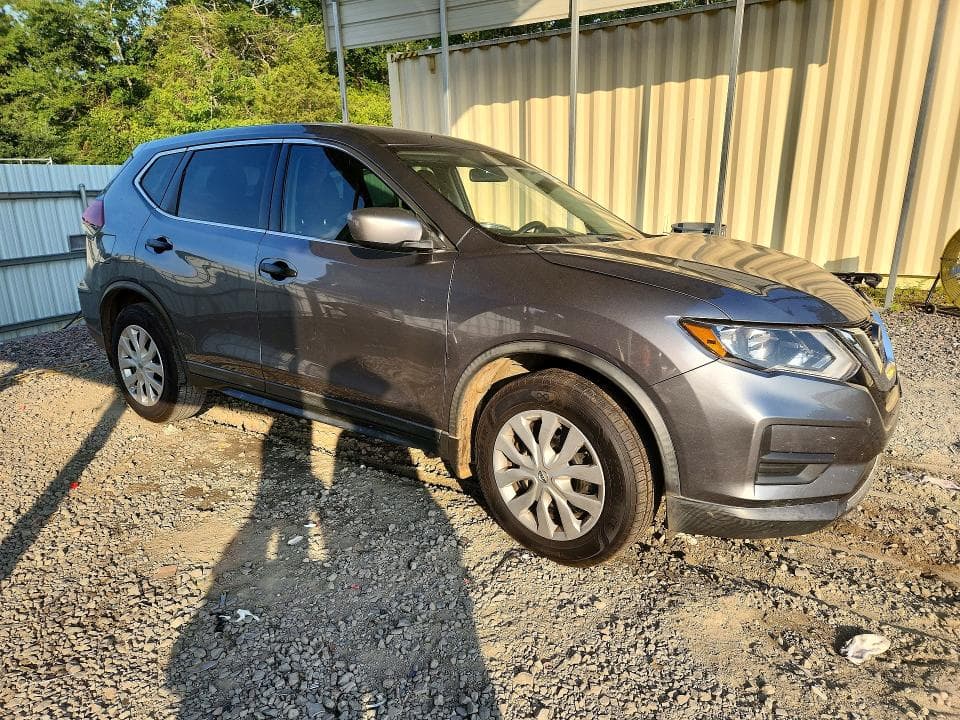 2018 NISSAN ROGUE S 4