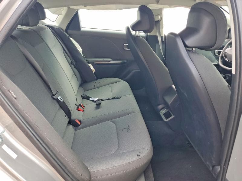 2025 KIA K4 LXS 10