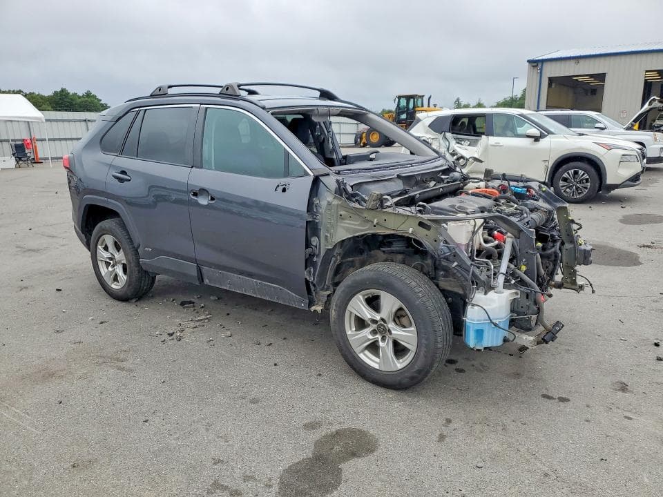 2020 TOYOTA RAV4 LE 4