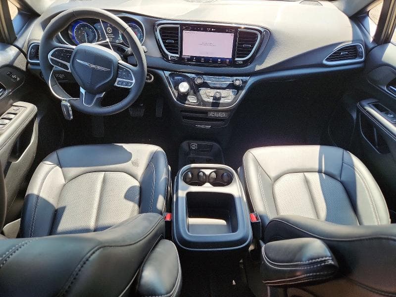 2025 CHRYSLER PACIFICA SELECT 8