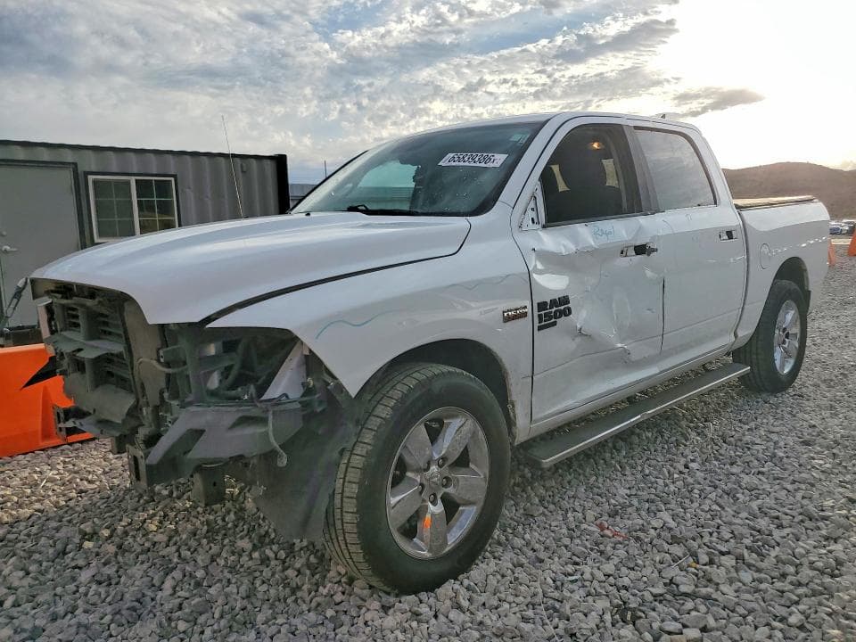 2019 RAM 1500 CLASSIC SLT - 1