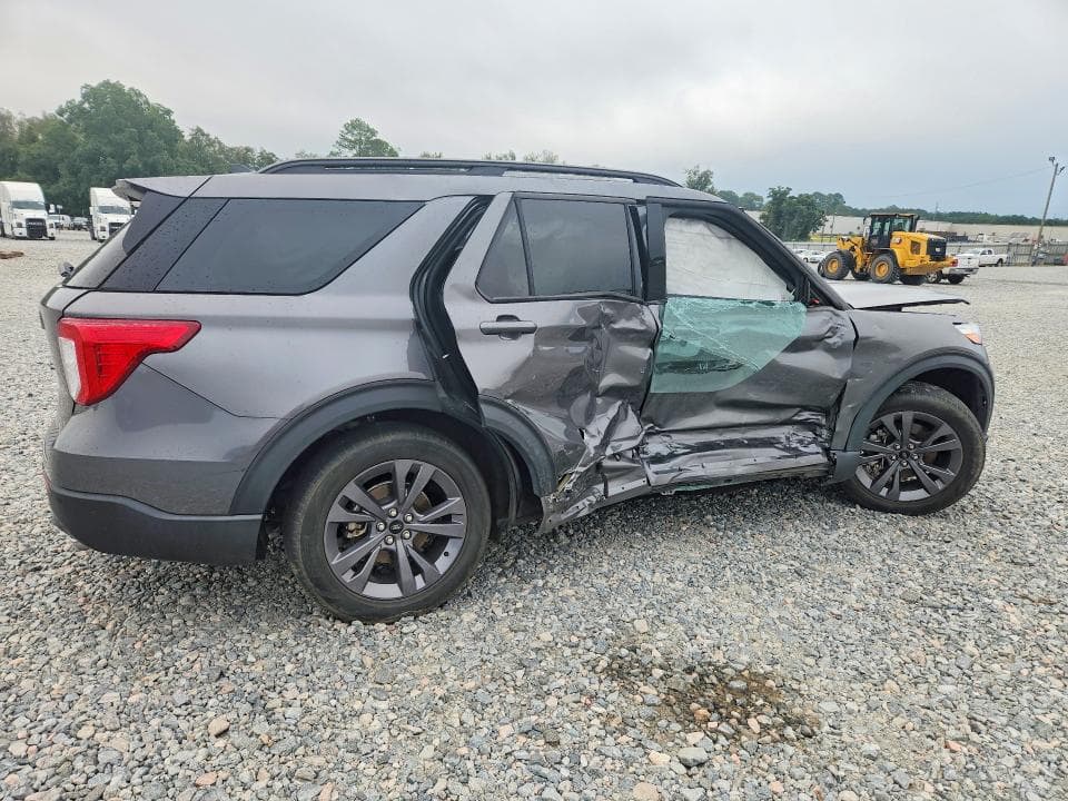 2023 FORD EXPLORER XLT 3