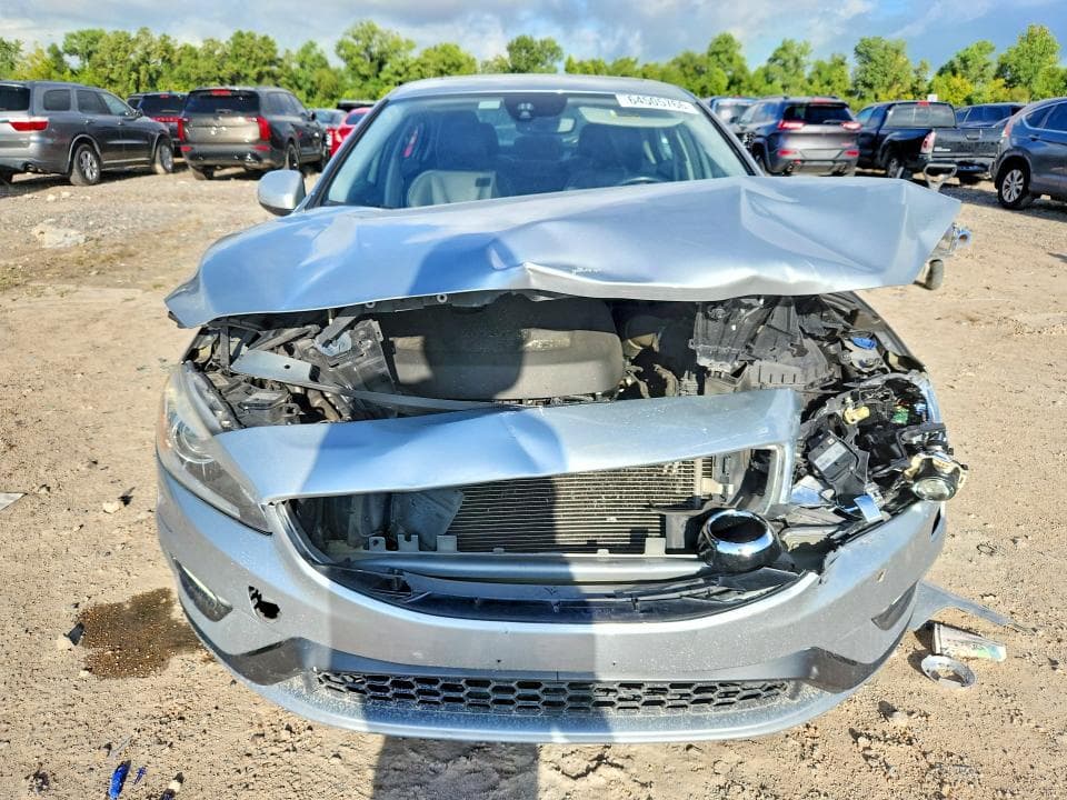 2017 VOLVO S60 5