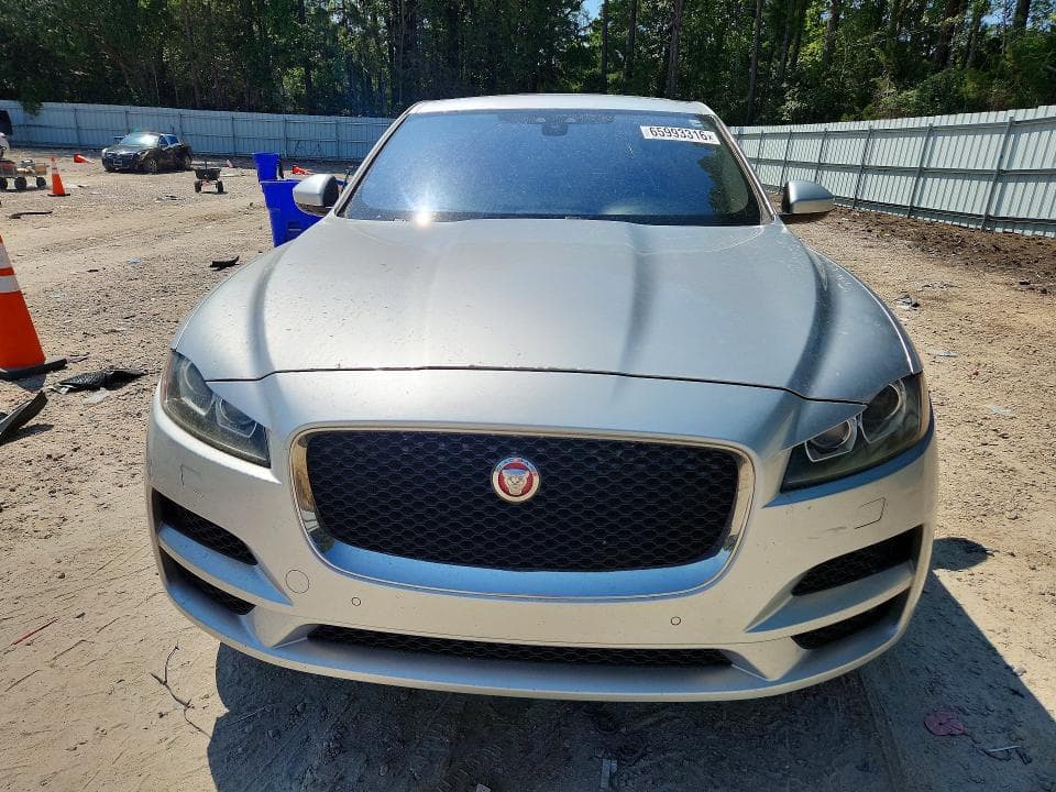 2018 JAGUAR F-PACE PREMIUM 5