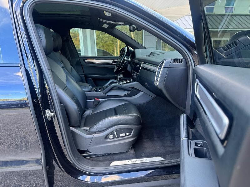 2019 PORSCHE CAYENNE SE HYBRID 5