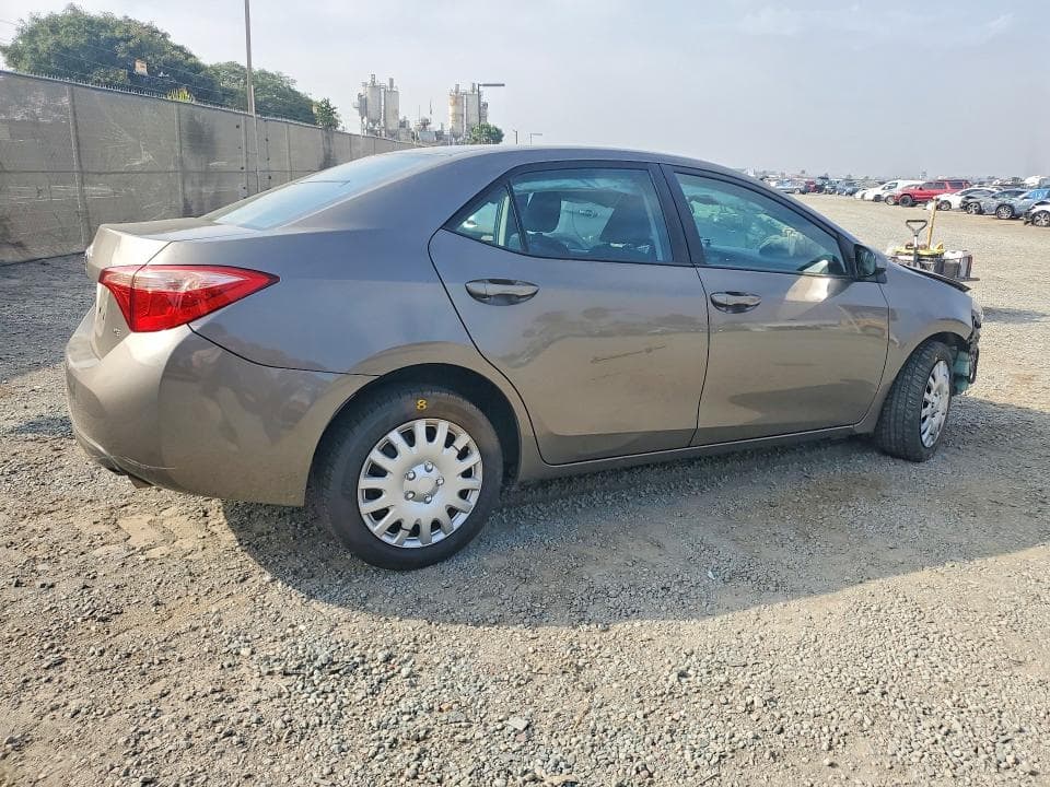 2019 TOYOTA COROLLA LE 3