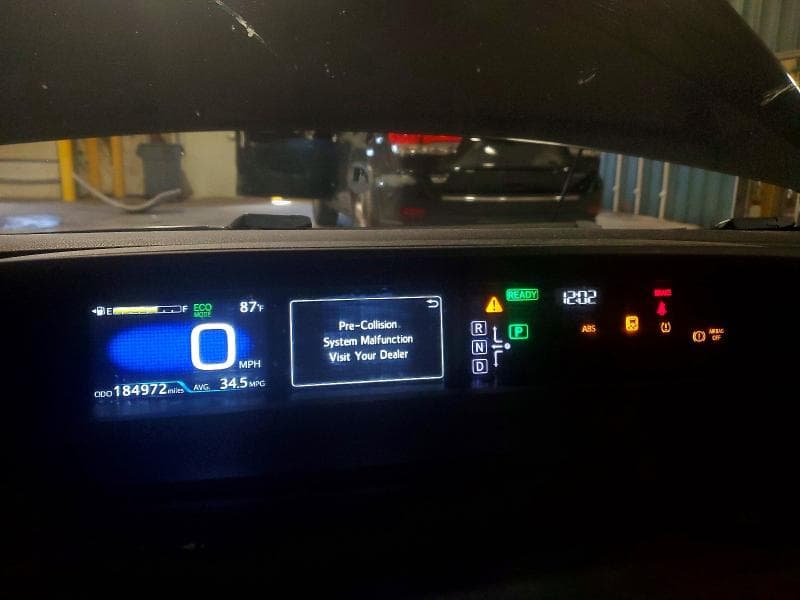 2017 TOYOTA PRIUS TWO 9