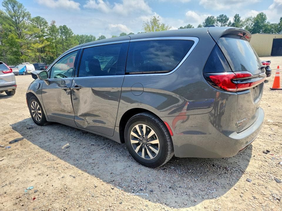 2022 CHRYSLER PACIFICA HYBRID TOURING L 2