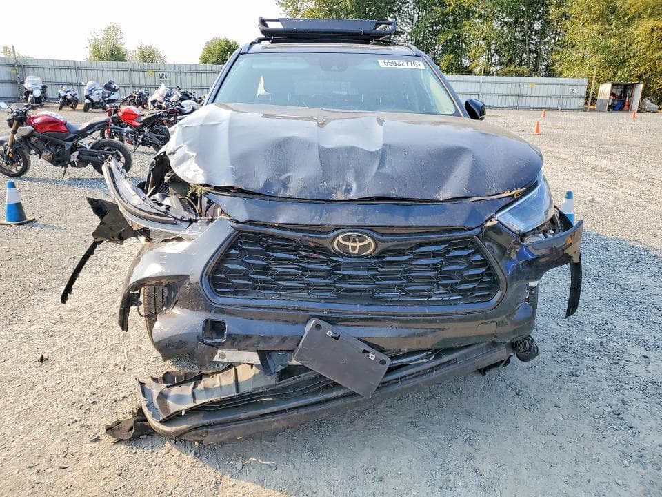 2025 TOYOTA HIGHLANDER HYBRID XLE NIGHTSHADE 5