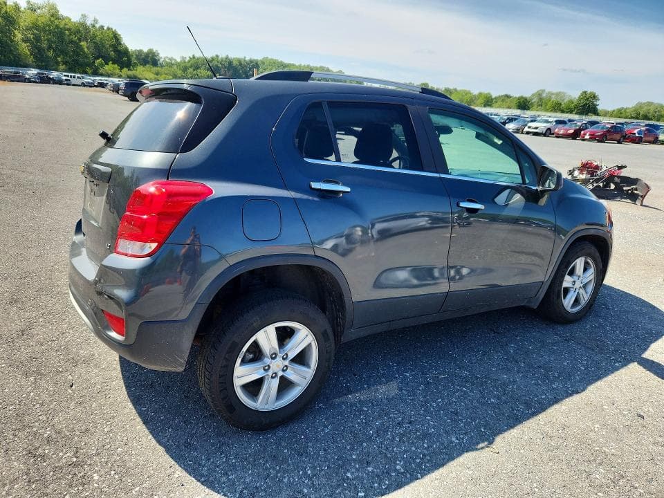 2018 CHEVROLET TRAX 1LT 3