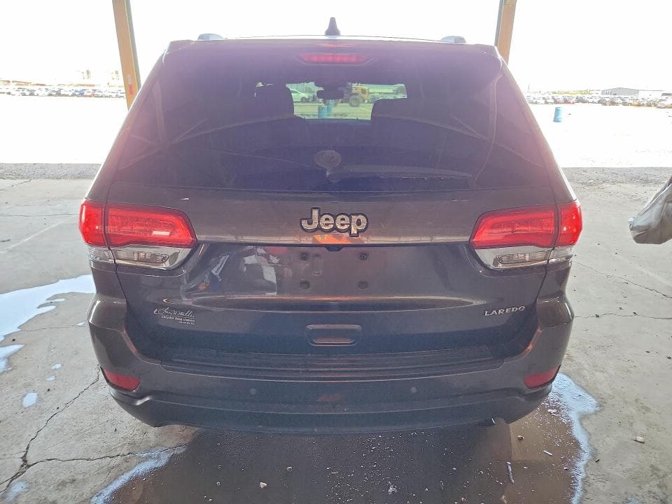 2017 JEEP GRAND CHEROKEE LAREDO 6
