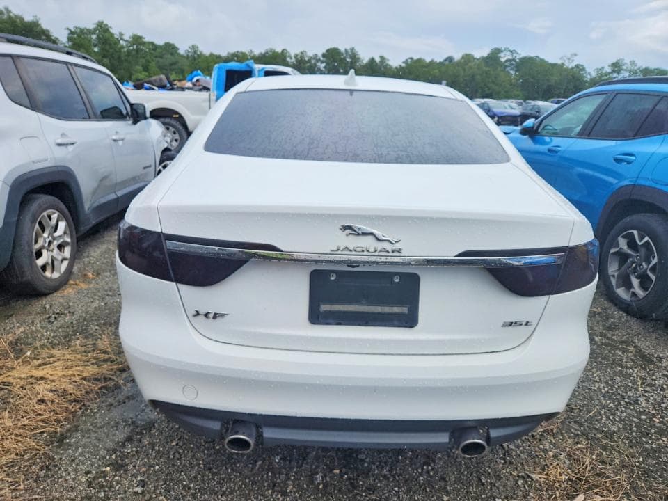 2017 JAGUAR XF PREMIUM 6