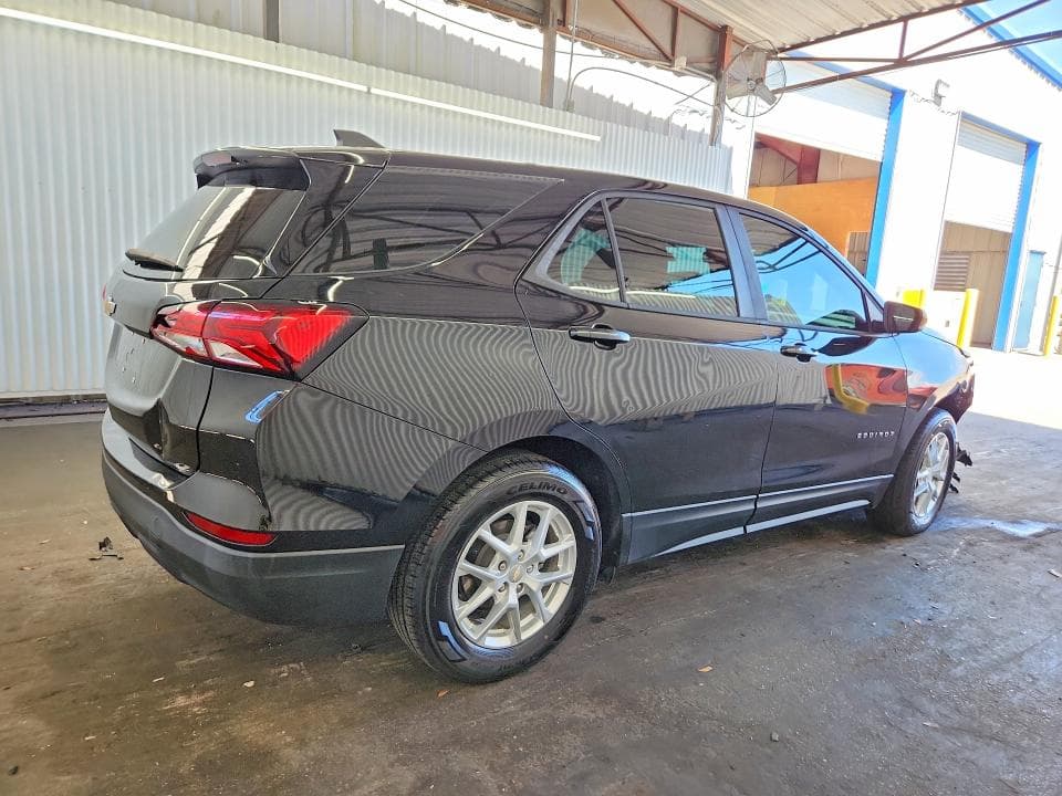 2022 CHEVROLET EQUINOX LS 3