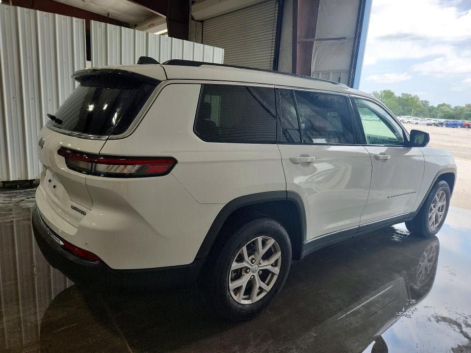 2022 JEEP GRAND CHEROKEE L LIMITED 3
