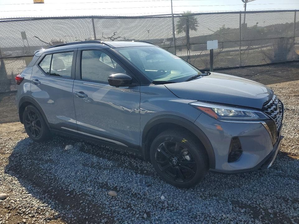 2024 NISSAN KICKS SR 4