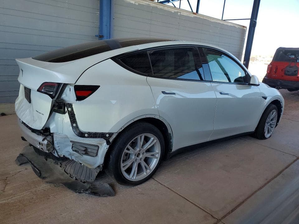 2023 TESLA MODEL Y 3