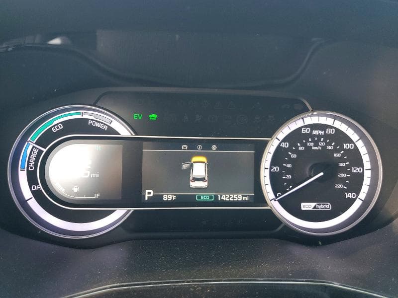 2020 KIA NIRO LX 9