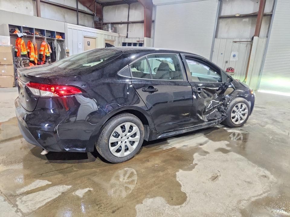 2026 TOYOTA COROLLA LE 3
