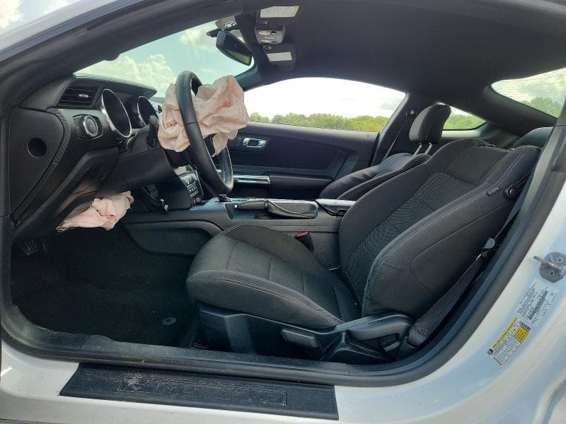 2017 FORD MUSTANG BASE 7