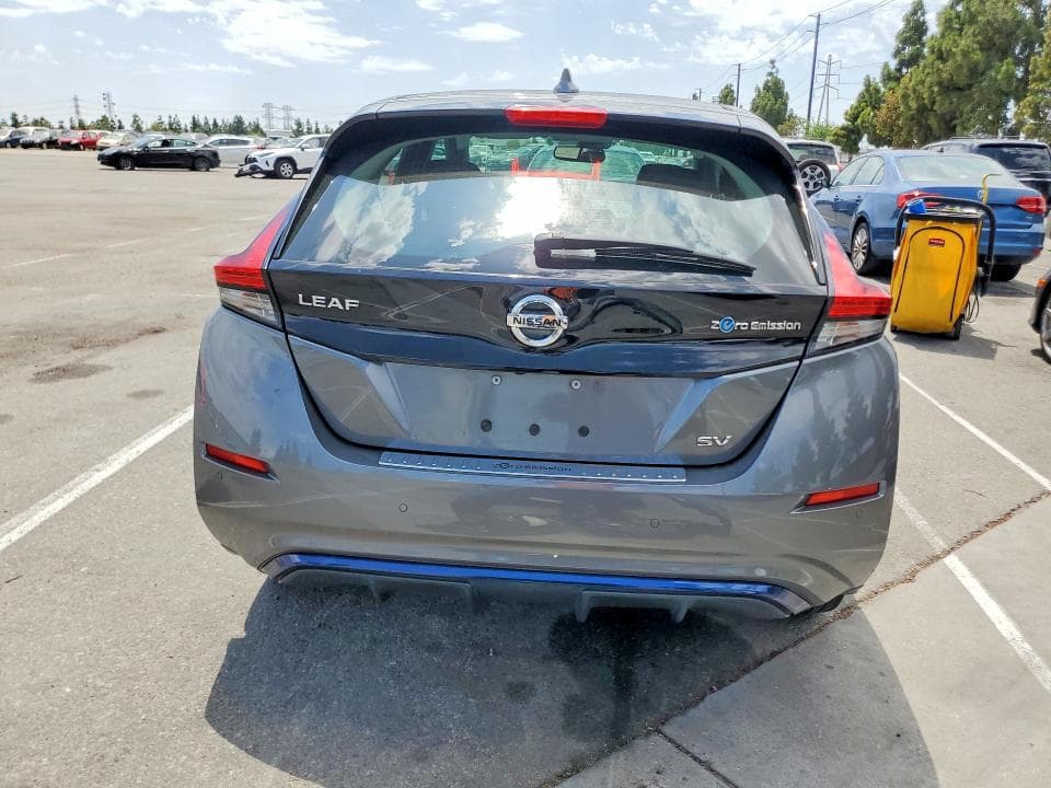 2020 NISSAN LEAF SV 6