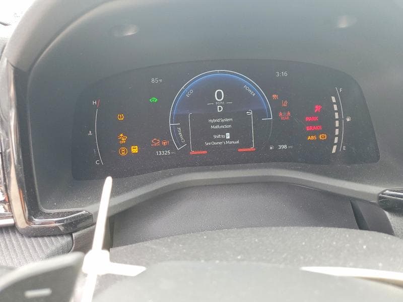 2025 TOYOTA CAMRY SE 9