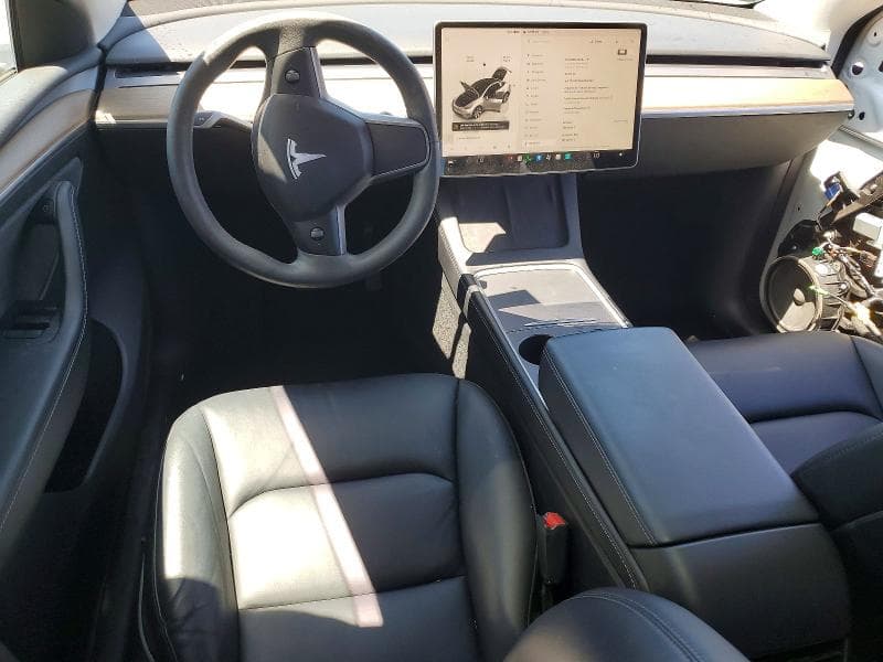 2022 TESLA MODEL Y 8