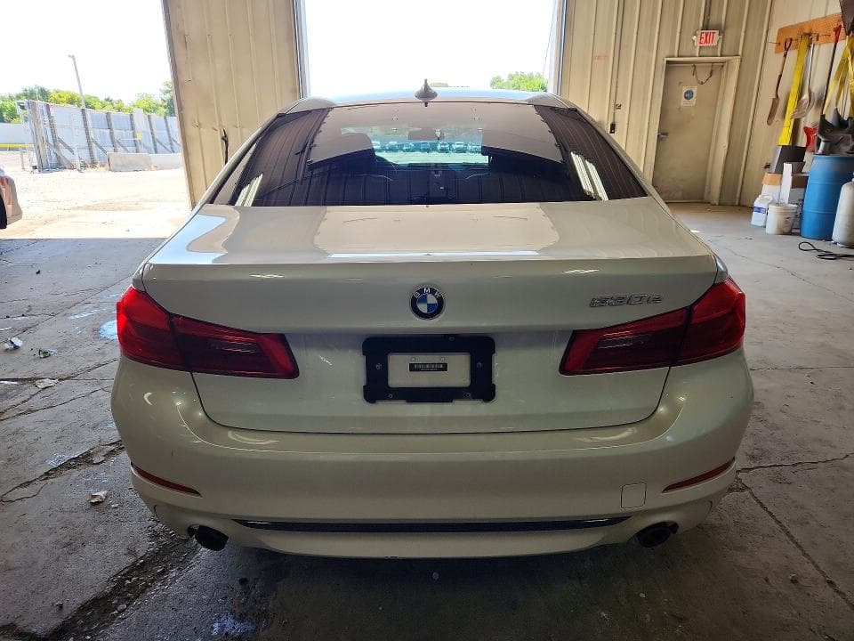 2018 BMW 530E 6