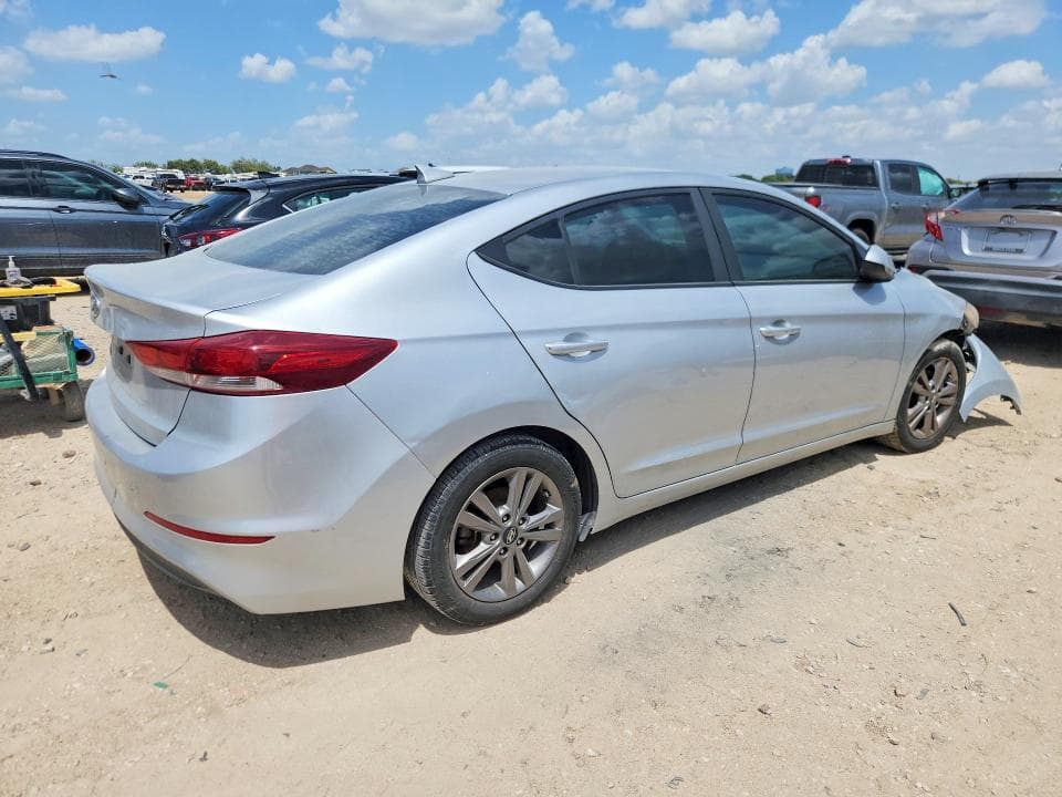2018 HYUNDAI ELANTRA SEL 3