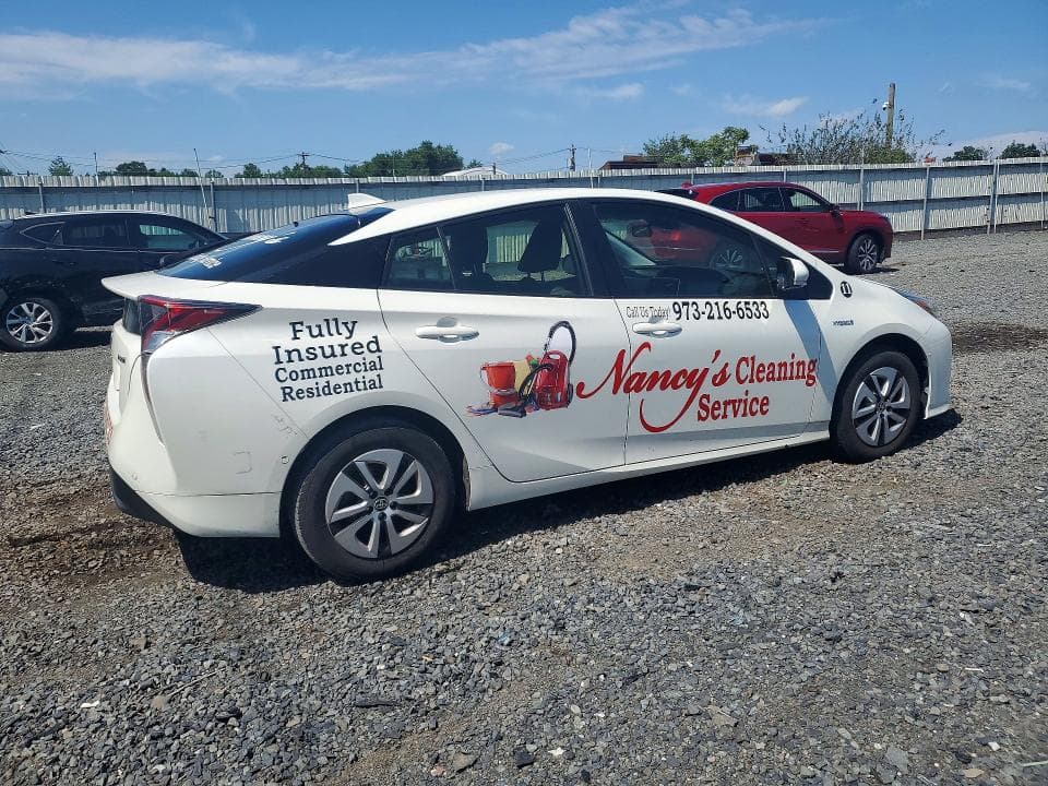 2017 TOYOTA PRIUS TWO 3
