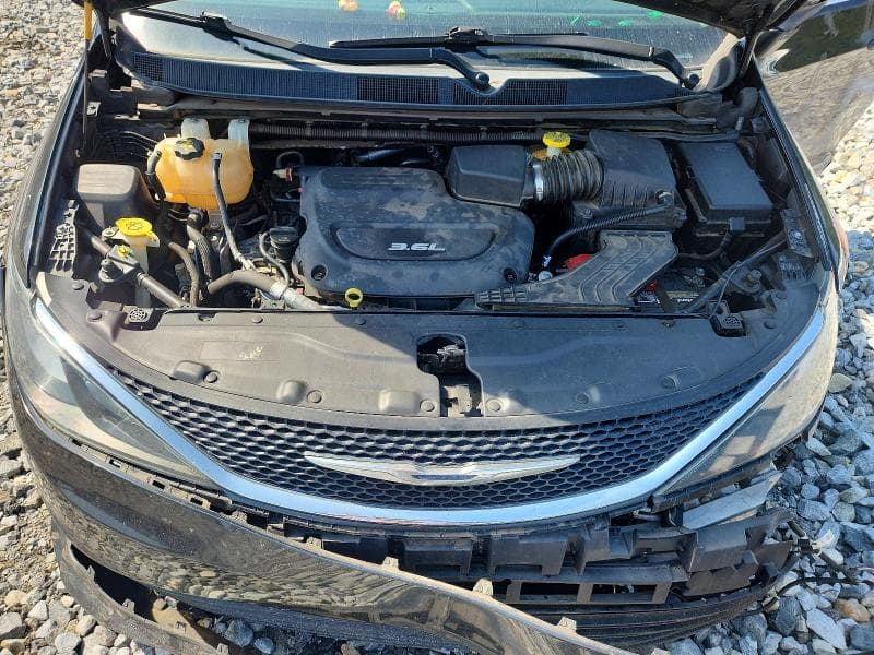2017 CHRYSLER PACIFICA TOURING 12