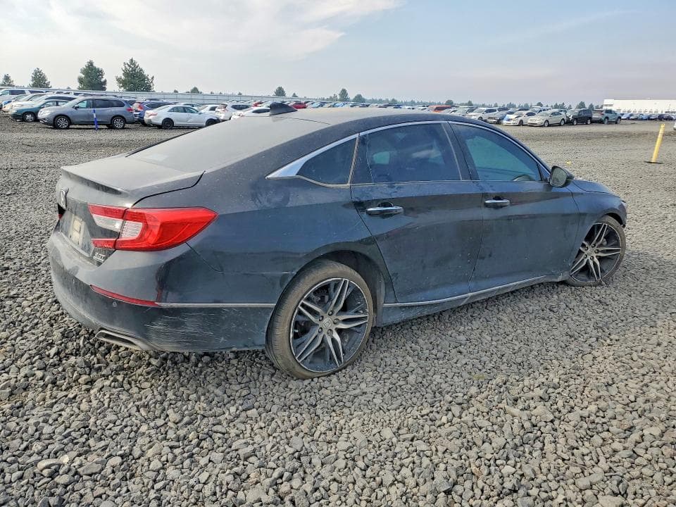 2021 HONDA ACCORD TOURING 3