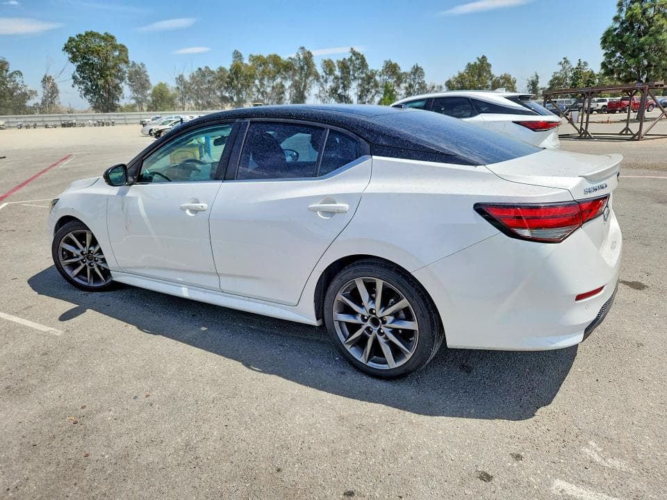 2021 NISSAN SENTRA SR 2