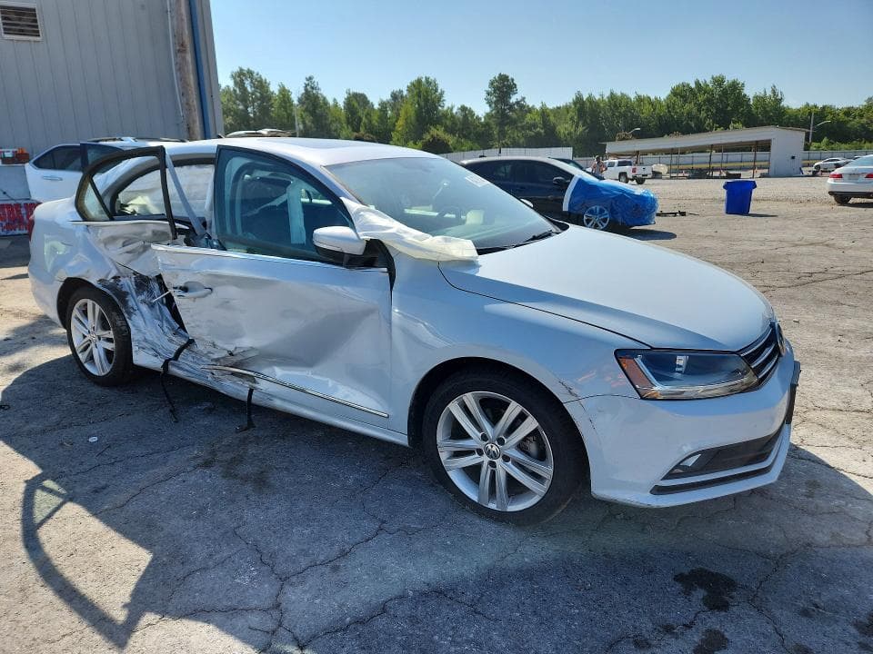 2017 VOLKSWAGEN JETTA SEL 4