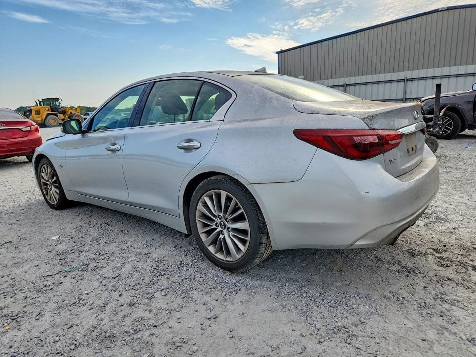 2018 INFINITI Q50 3.0T LUXE 2