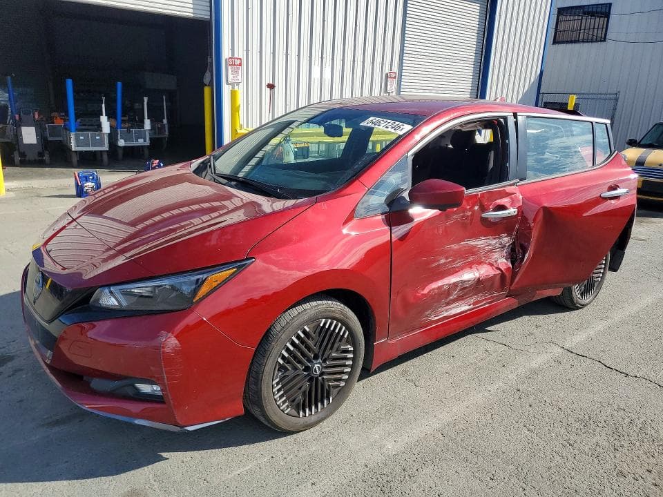 2024 NISSAN LEAF SV PLUS