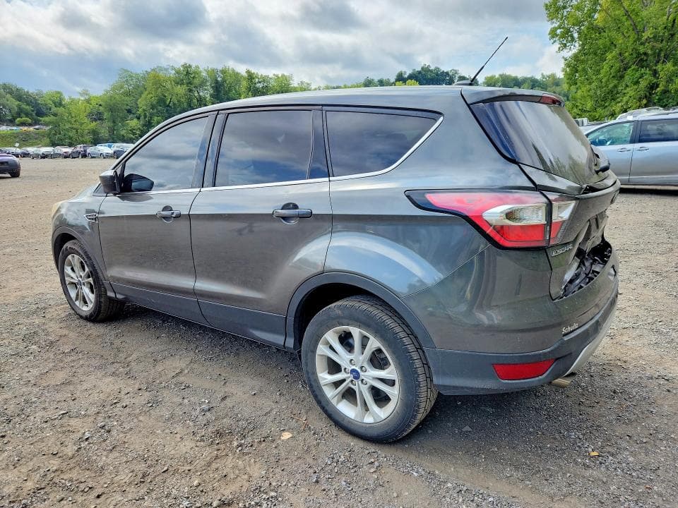 2017 FORD ESCAPE SE 2