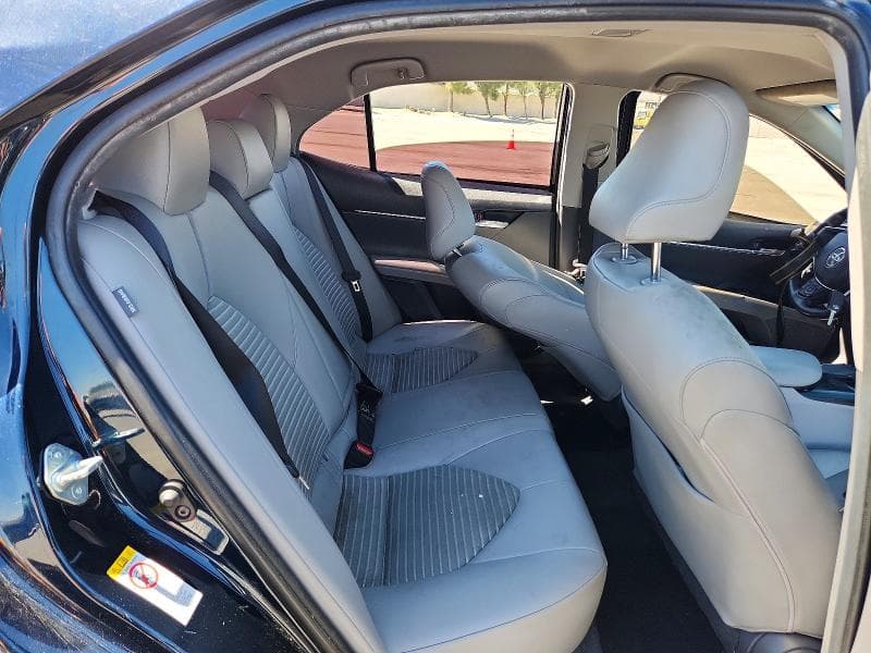 2018 TOYOTA CAMRY SE 10
