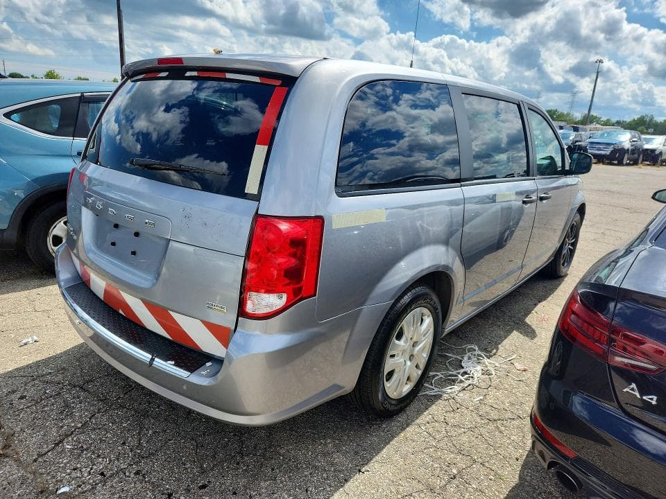 2019 DODGE GRAND CARAVAN SE 3